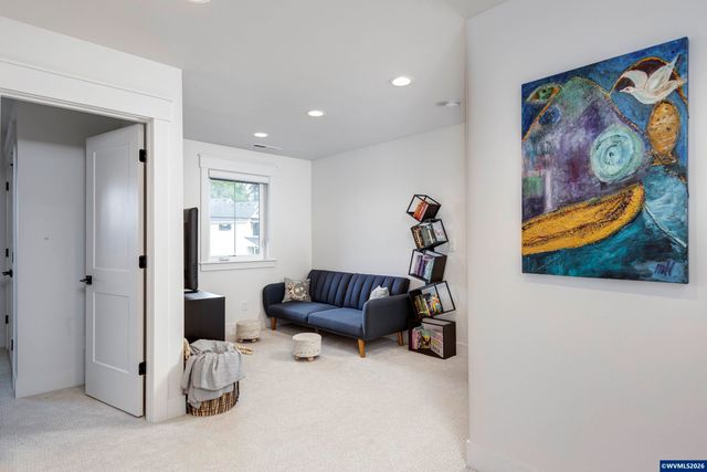 3253 Doughton St S, Salem, OR 97302