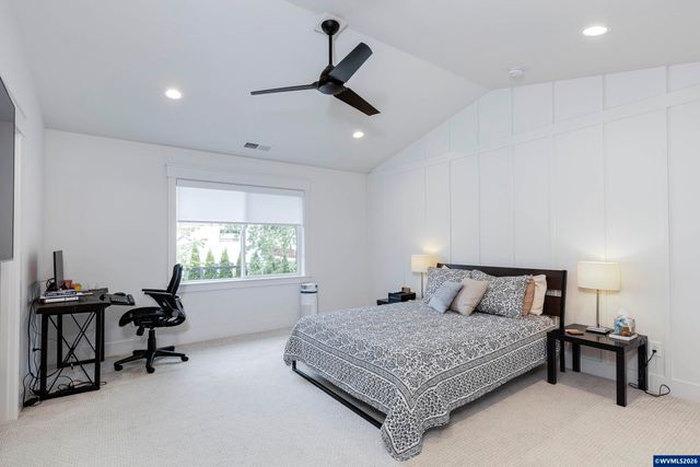 3253 Doughton St S, Salem, OR 97302