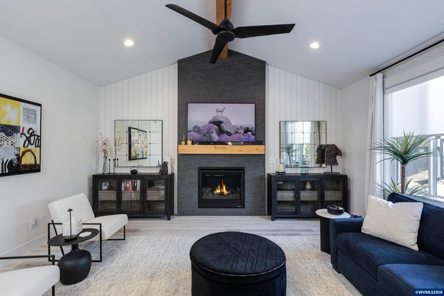 3253 Doughton St S, Salem, OR 97302