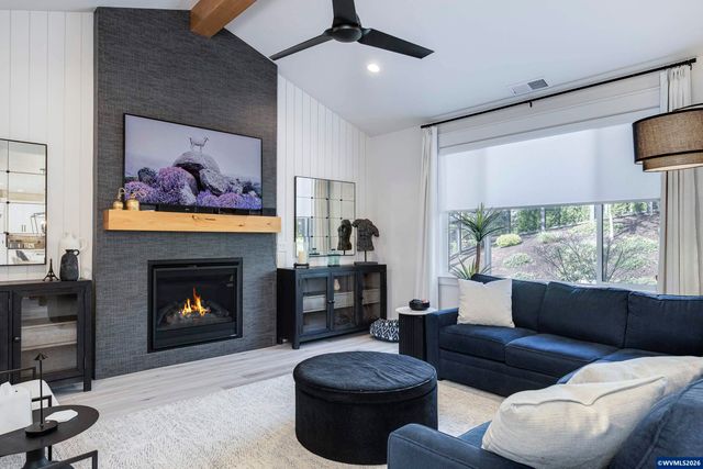 3253 Doughton St S, Salem, OR 97302