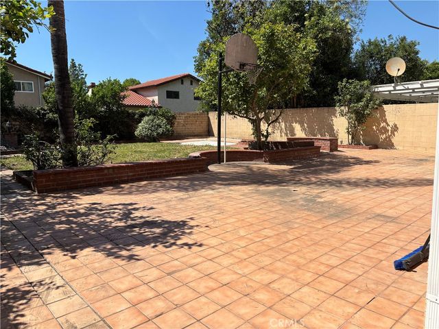 7515 Melvin, Reseda, CA 91335