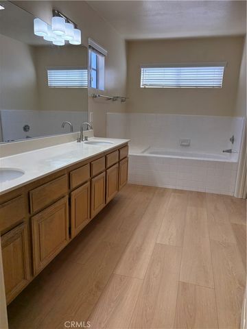 7515 Melvin, Reseda, CA 91335