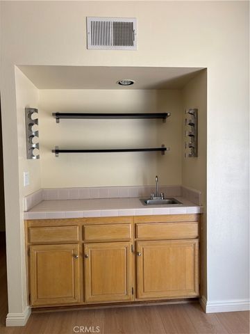 7515 Melvin, Reseda, CA 91335