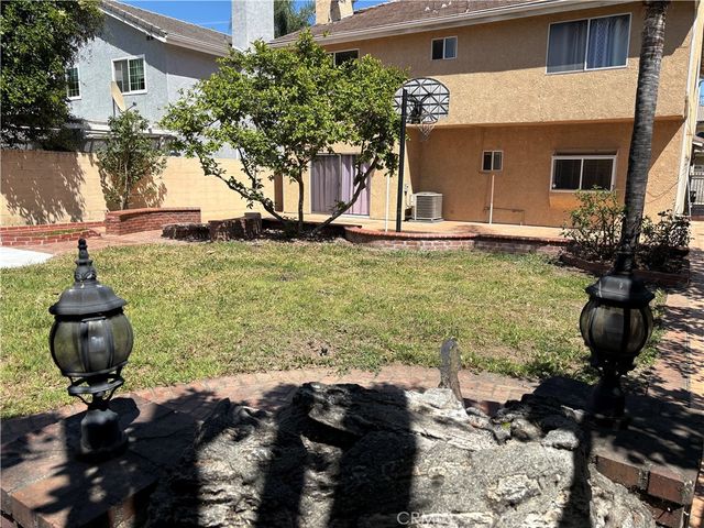 7515 Melvin, Reseda, CA 91335