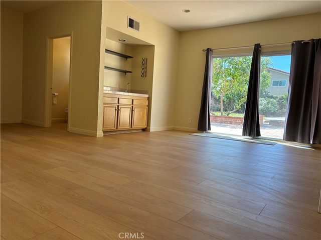 7515 Melvin, Reseda, CA 91335
