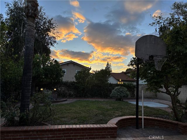7515 Melvin, Reseda, CA 91335