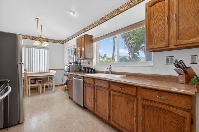 420 SE 14TH Avenue, Pompano Beach, FL 33060