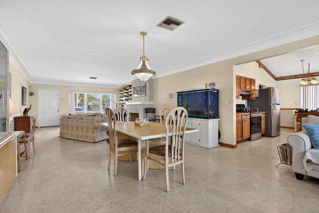 420 SE 14TH Avenue, Pompano Beach, FL 33060