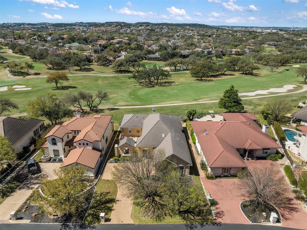6 Radnor DR, Austin, TX 78738
