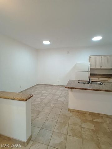 5650 East Sahara Avenue 1019, Las Vegas, NV 89142