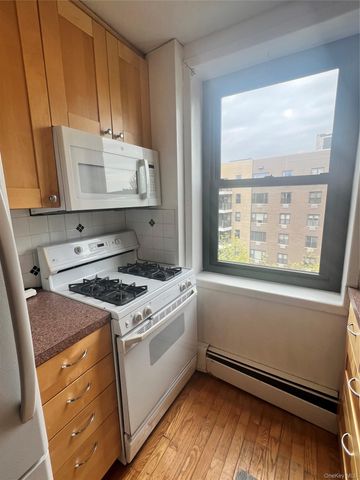 35 Stewart 601, Mount Kisco, NY 10549