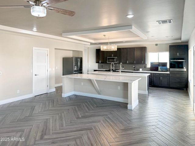 1712 E JOELLE Drive, Casa Grande, AZ 85122