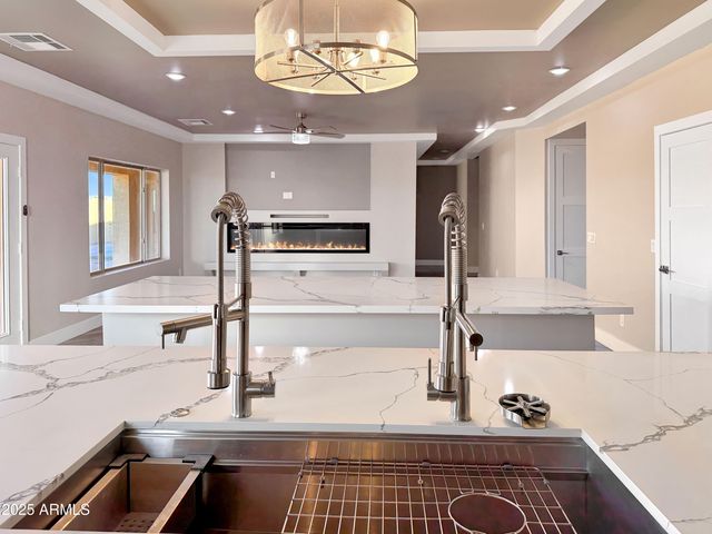 1712 E JOELLE Drive, Casa Grande, AZ 85122