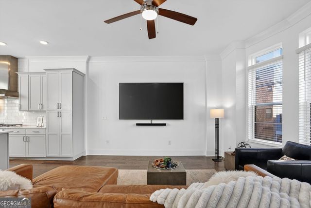 513 NE Broadview Place NE, Atlanta, GA 30324