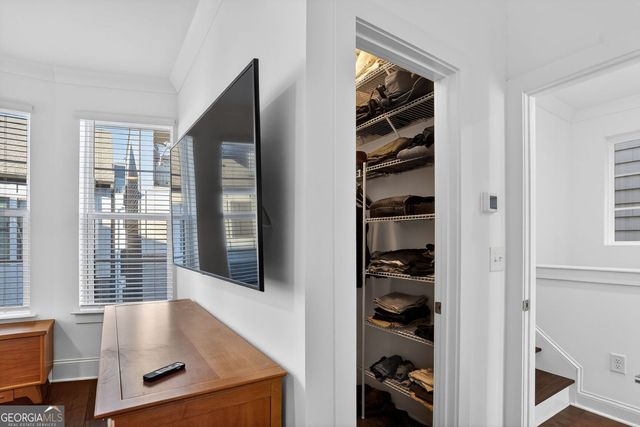 513 NE Broadview Place NE, Atlanta, GA 30324