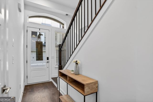 513 NE Broadview Place NE, Atlanta, GA 30324