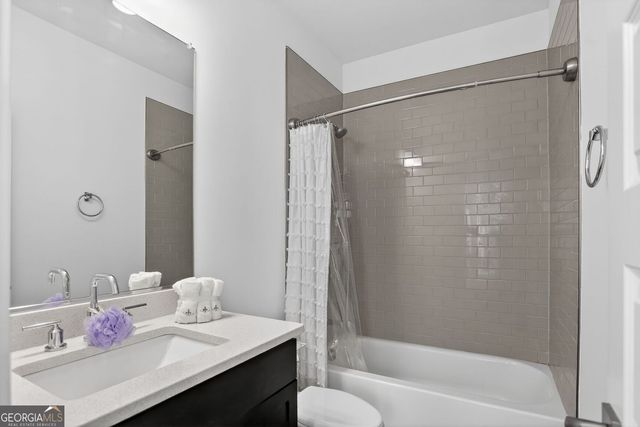 513 NE Broadview Place NE, Atlanta, GA 30324