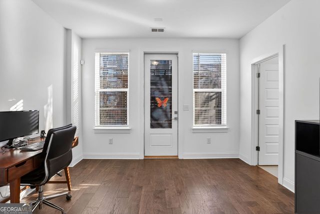 513 NE Broadview Place NE, Atlanta, GA 30324