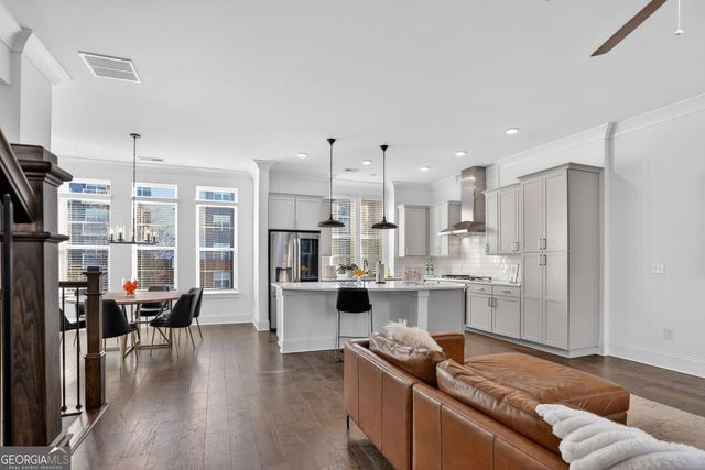 513 NE Broadview Place NE, Atlanta, GA 30324