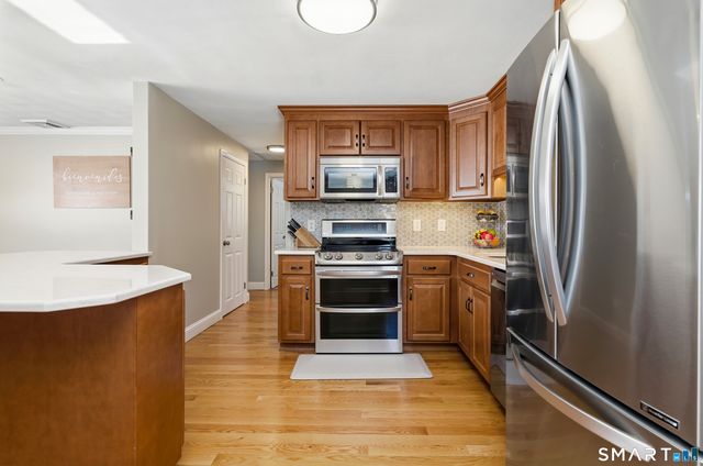 140 Dowd Street, Newington, CT 06111