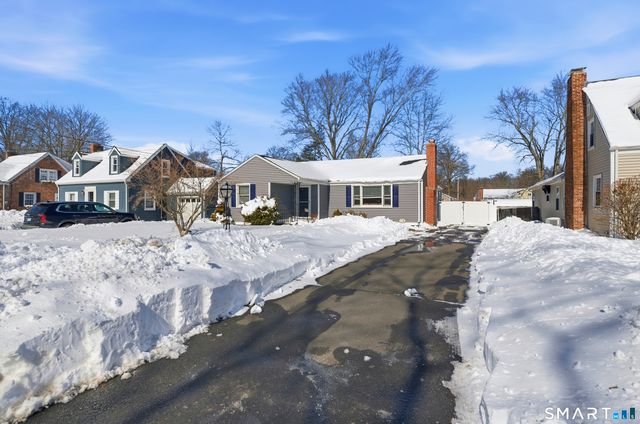 140 Dowd Street, Newington, CT 06111