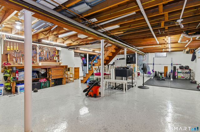 140 Dowd Street, Newington, CT 06111