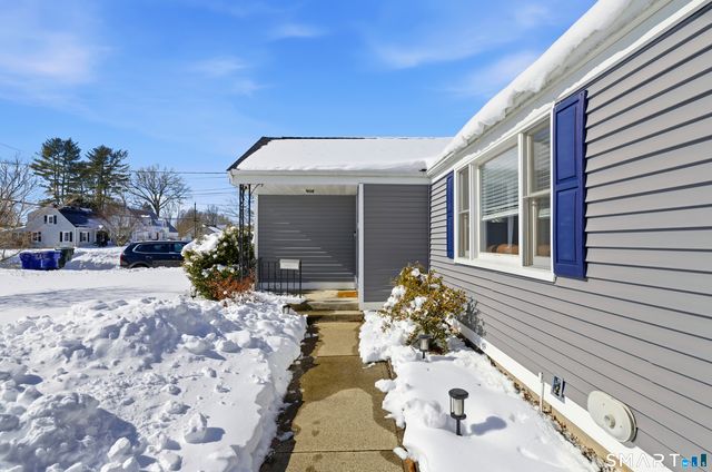 140 Dowd Street, Newington, CT 06111