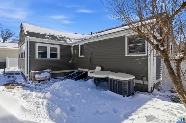 140 Dowd Street, Newington, CT 06111