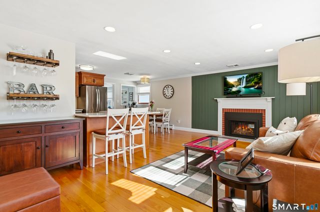 140 Dowd Street, Newington, CT 06111