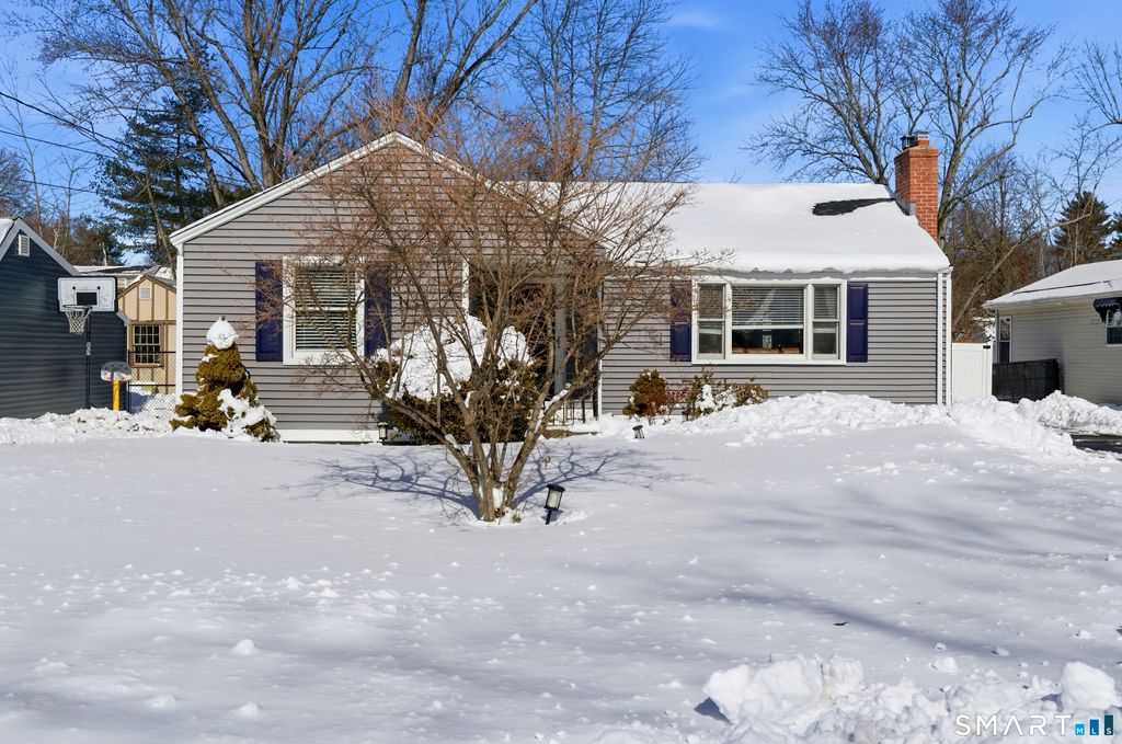 140 Dowd Street, Newington, CT 06111