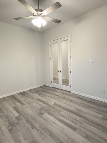 501 Orchard Place, Van Alstyne, TX 75495