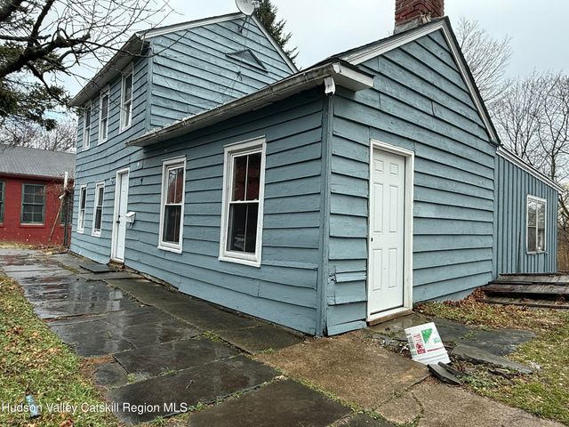11 N Montgomery Street, Athens, NY 12015