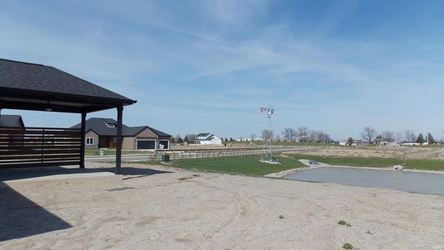 5070 CHICKADEE Drive, Woodburn, IN 46797
