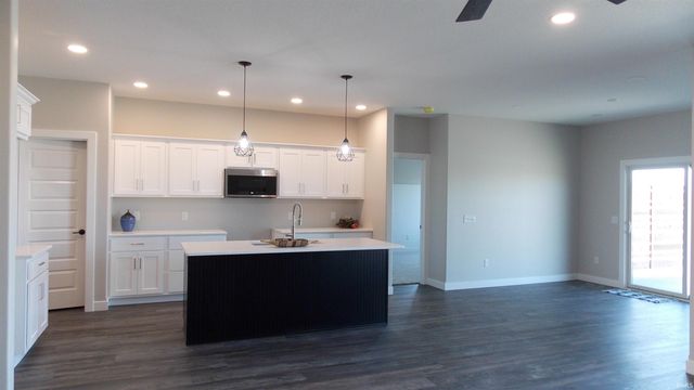 5070 CHICKADEE Drive, Woodburn, IN 46797