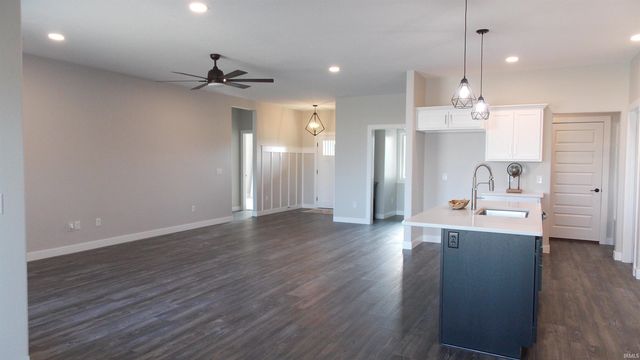 5070 CHICKADEE Drive, Woodburn, IN 46797