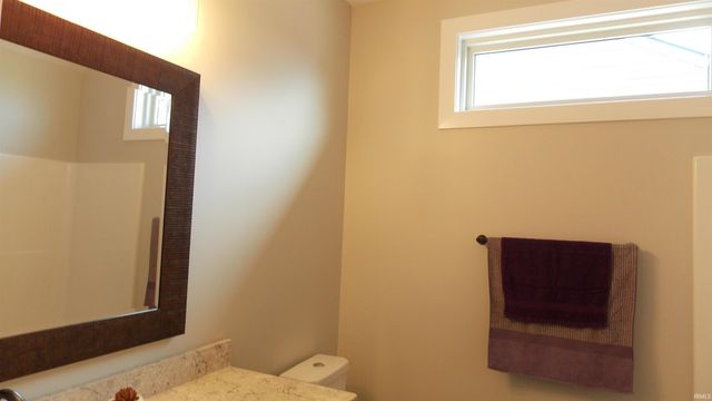 5070 CHICKADEE Drive, Woodburn, IN 46797