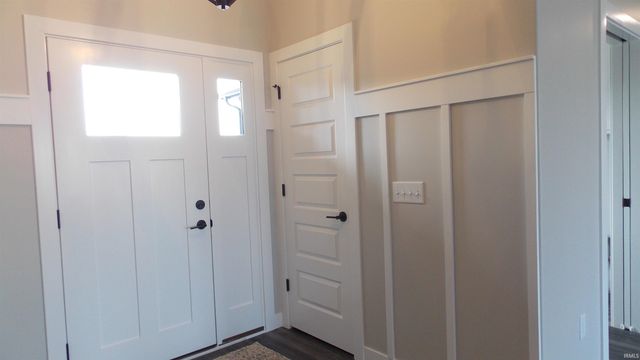 5070 CHICKADEE Drive, Woodburn, IN 46797