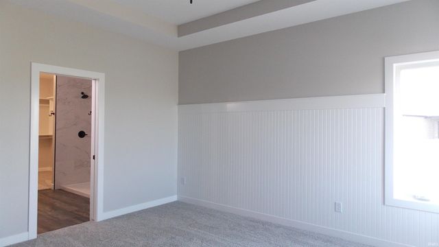 5070 CHICKADEE Drive, Woodburn, IN 46797
