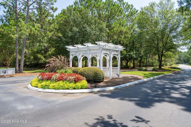 3905 Meeting Place Lane, Southport, NC 28461