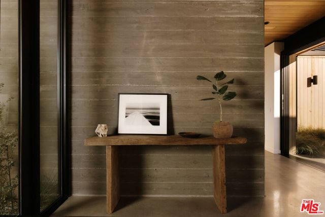 5792 Calpine Drive, Malibu, CA 90265