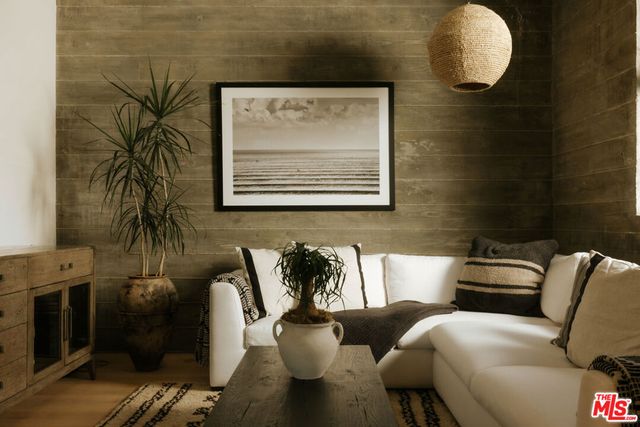 5792 Calpine Drive, Malibu, CA 90265