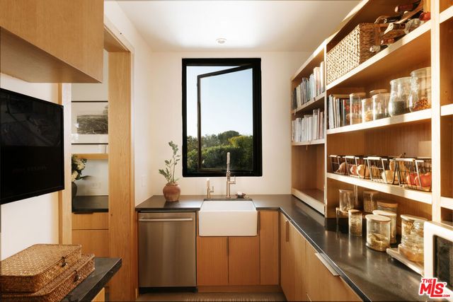 5792 Calpine Drive, Malibu, CA 90265