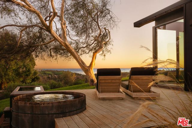 5792 Calpine Drive, Malibu, CA 90265