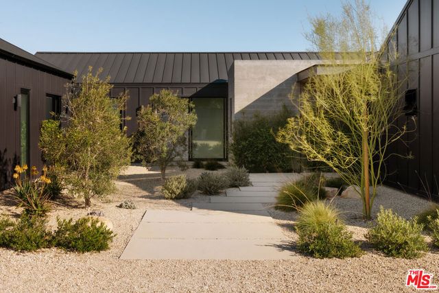 5792 Calpine Drive, Malibu, CA 90265