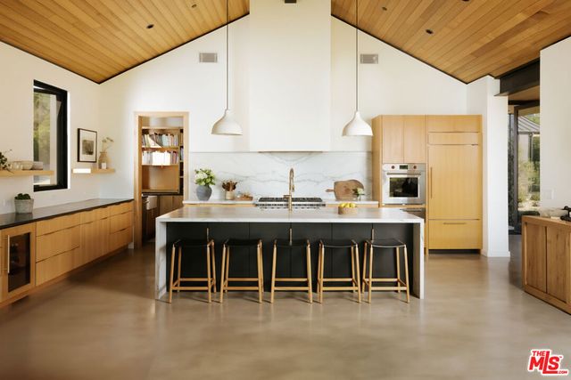 5792 Calpine Drive, Malibu, CA 90265