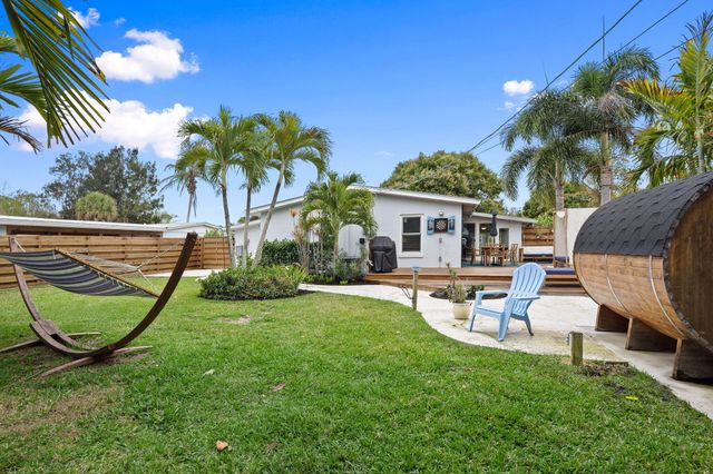 819 SE Stypmann Boulevard, Stuart, FL 34994