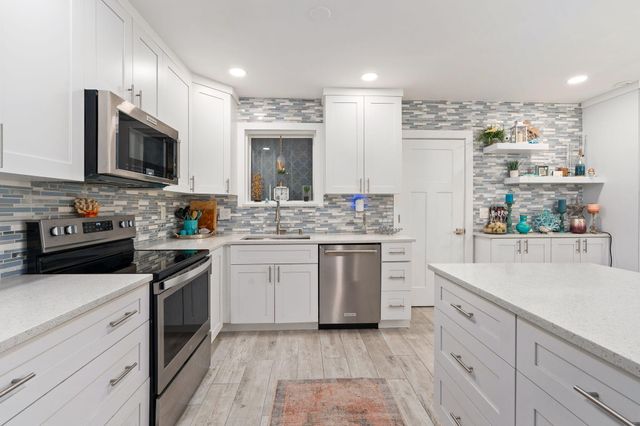 819 SE Stypmann Boulevard, Stuart, FL 34994