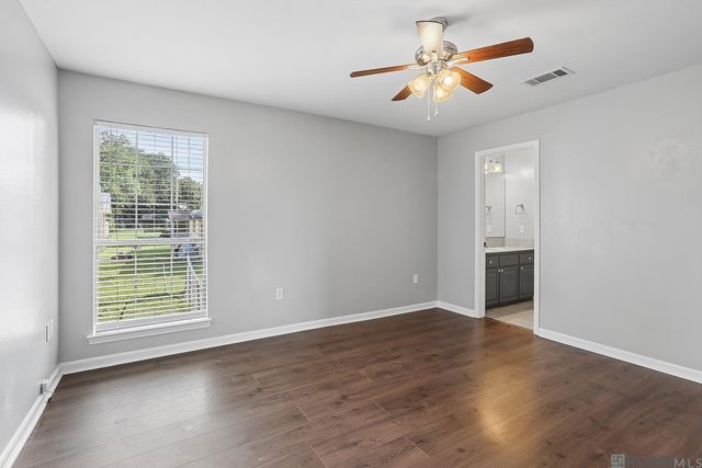 1109 N Janice Ave, Gonzales, LA 70737