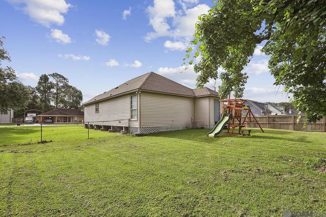 1109 N Janice Ave, Gonzales, LA 70737