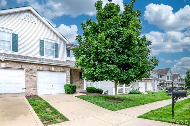 4940 Hurstborough Court, Hazelwood, MO 63042